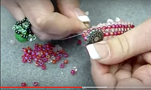Picture: Peyote bracelet Deel2