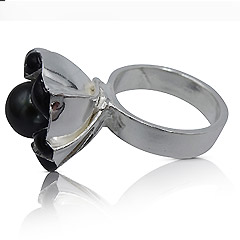 Picture: Zilverklei origami juwelen