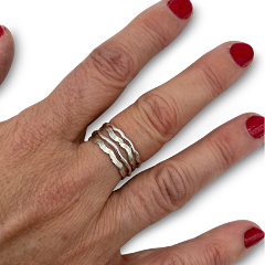 Picture: RIng met golving