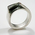Ring in UV resin