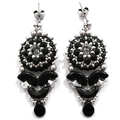 Picture: Barok oorbellen of hanger 