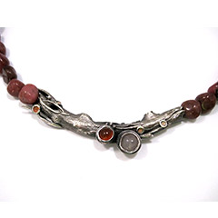 Picture: Boomstammetje in zilver met natuurstenen