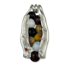 Picture: Hanger met bolletjes