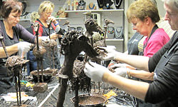 Picture: Mini struisvogel in Powertex