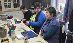 Picture: Halsketting schelpenbloem