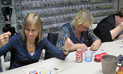 Picture: Haken met pailetten