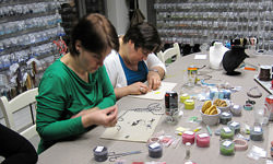 Picture: Lederen ketting met rocailles