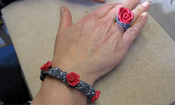 Picture: Bloemenjuwelen in polymeerklei