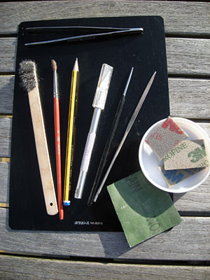 Art Clay Silver: pincet, potlood, vijltjes, polijstborstel, cutter, vijltje, polijststift, schuurpapier